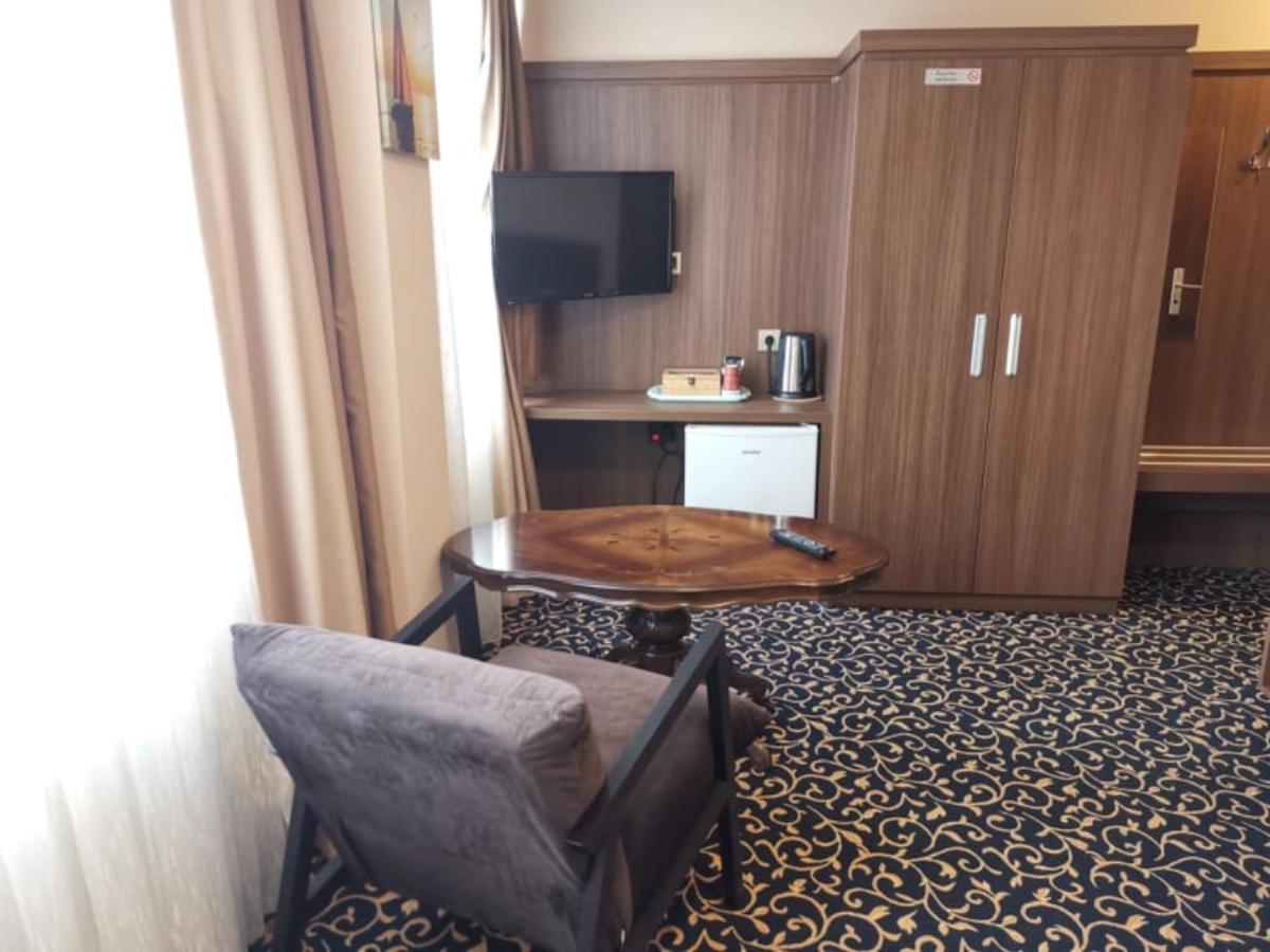 Hotel Zum Weissen Ochsen อาเลิน ภายนอก รูปภาพ