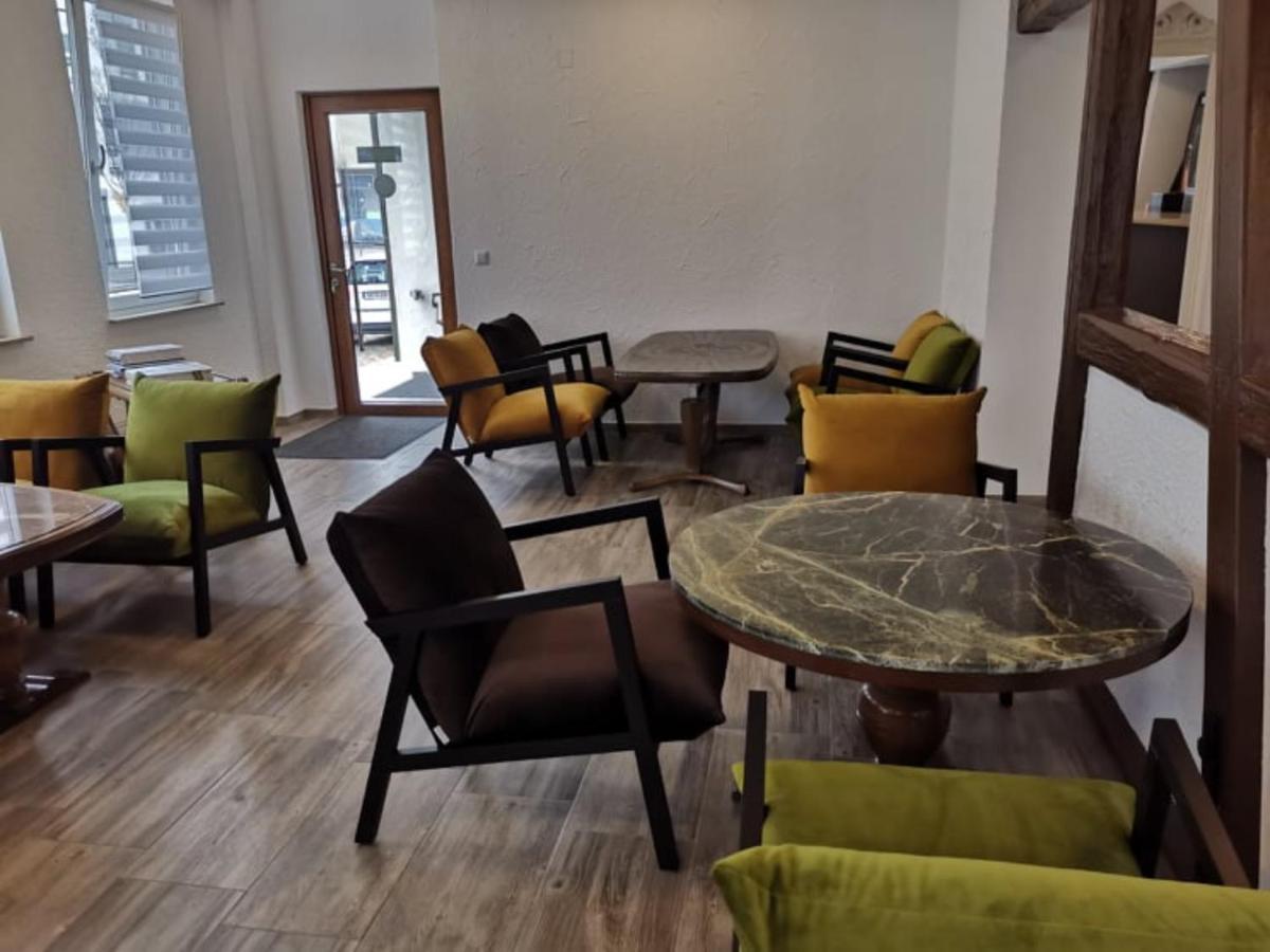 Hotel Zum Weissen Ochsen อาเลิน ภายนอก รูปภาพ