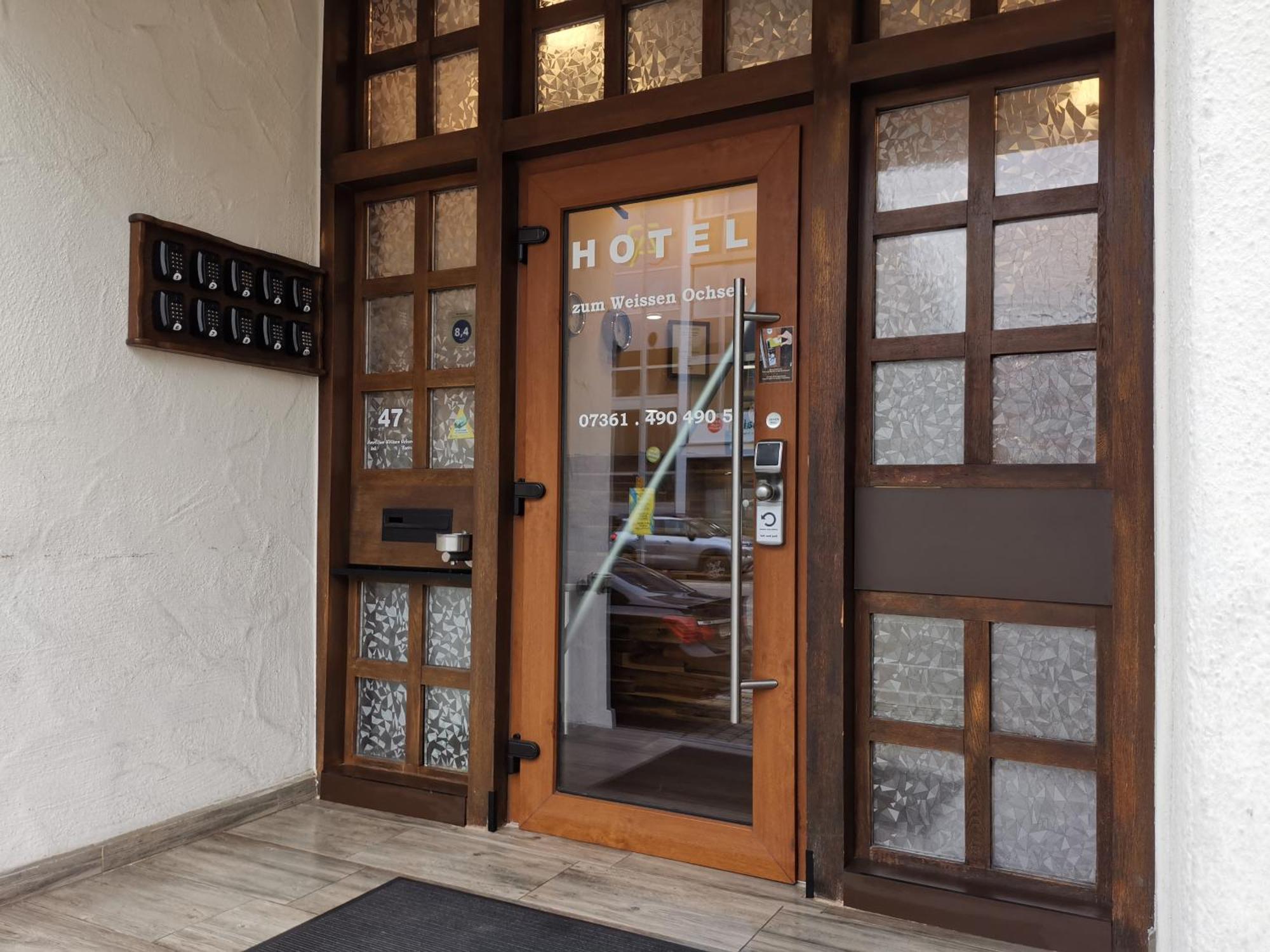 Hotel Zum Weissen Ochsen อาเลิน ภายนอก รูปภาพ