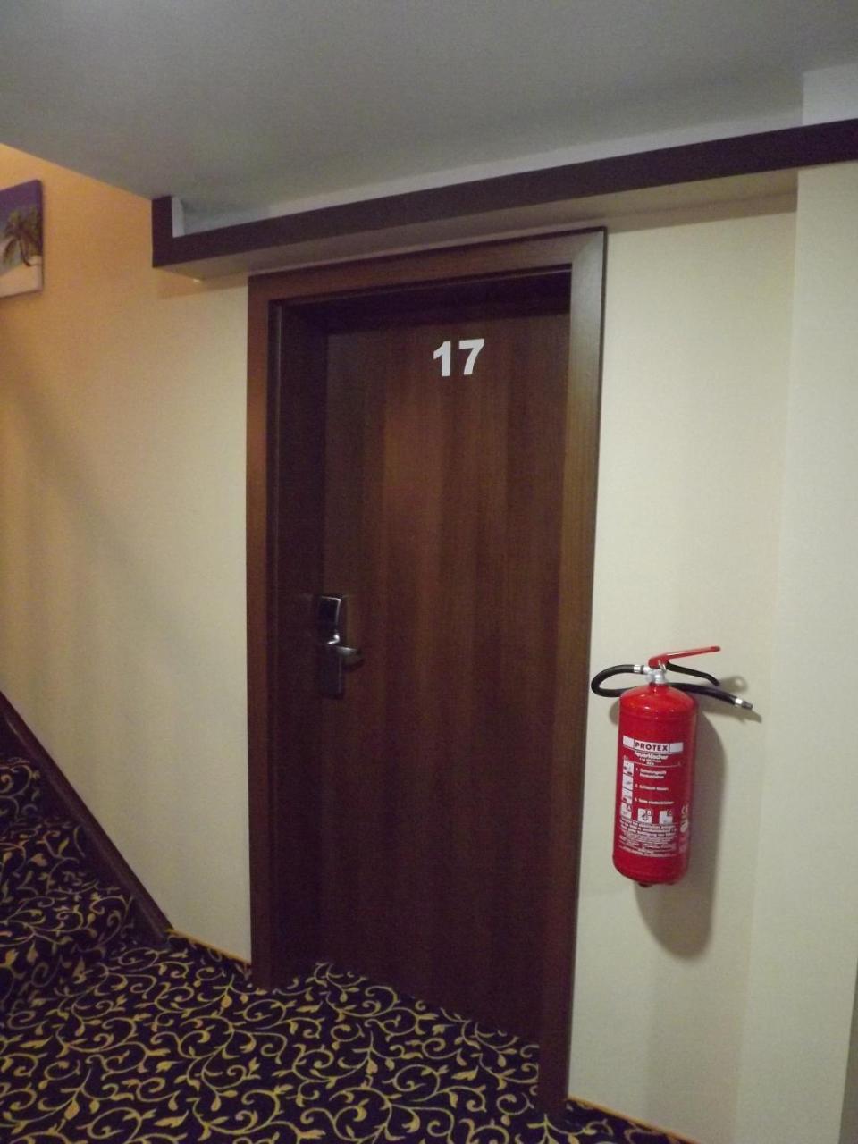 Hotel Zum Weissen Ochsen อาเลิน ภายนอก รูปภาพ